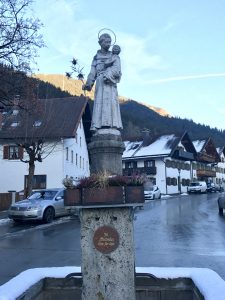 Gluwein, Garmisch, Germany, Family ski, ski vacation, Zugspitze, Faily ski vacation Germany. Europe Travel